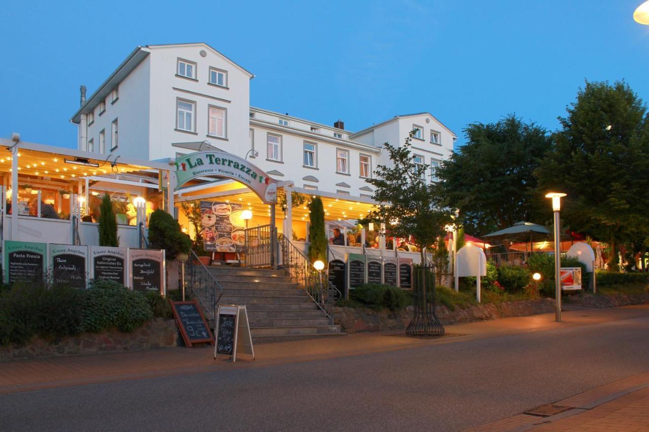 Terrasse, Gratis Nutzung Vom Ahoi Erlebnisbad Und Sauna In Sellin - Villa Antje Fewo 04 Goehren  Εξωτερικό φωτογραφία